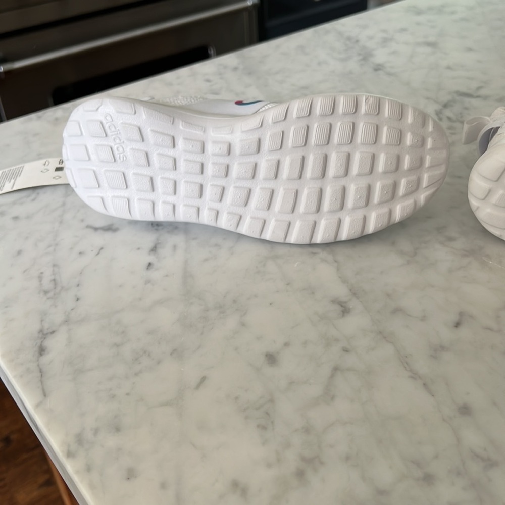 NWT ADIDAS LIGHT RACERS - Picture 4 of 6